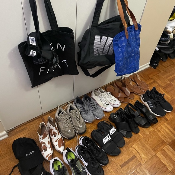 TOPSHOP Mom Jeans, Midwash - Picture 6 of 6